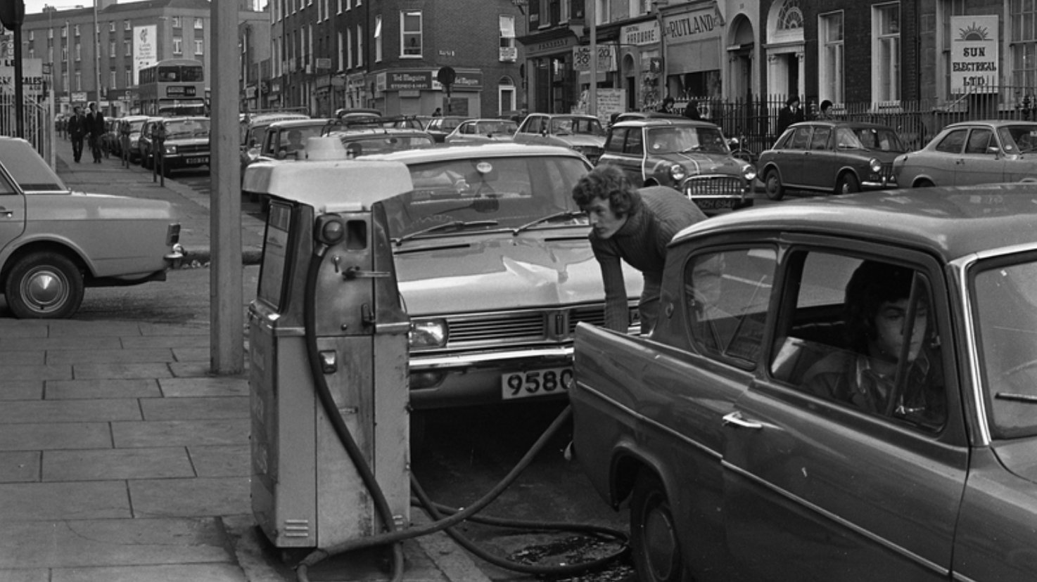 Queuing for petrol in 1970s' Dublin. From University College Cork, available here