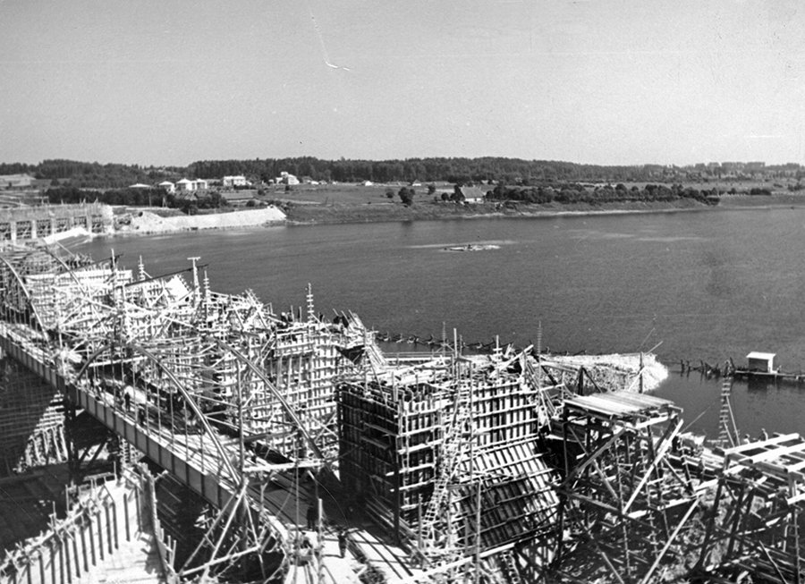 View of the construction of a Kegums Power Station, 1938. Author unknown. LNA LVKFFDA, 1. f., 12539P