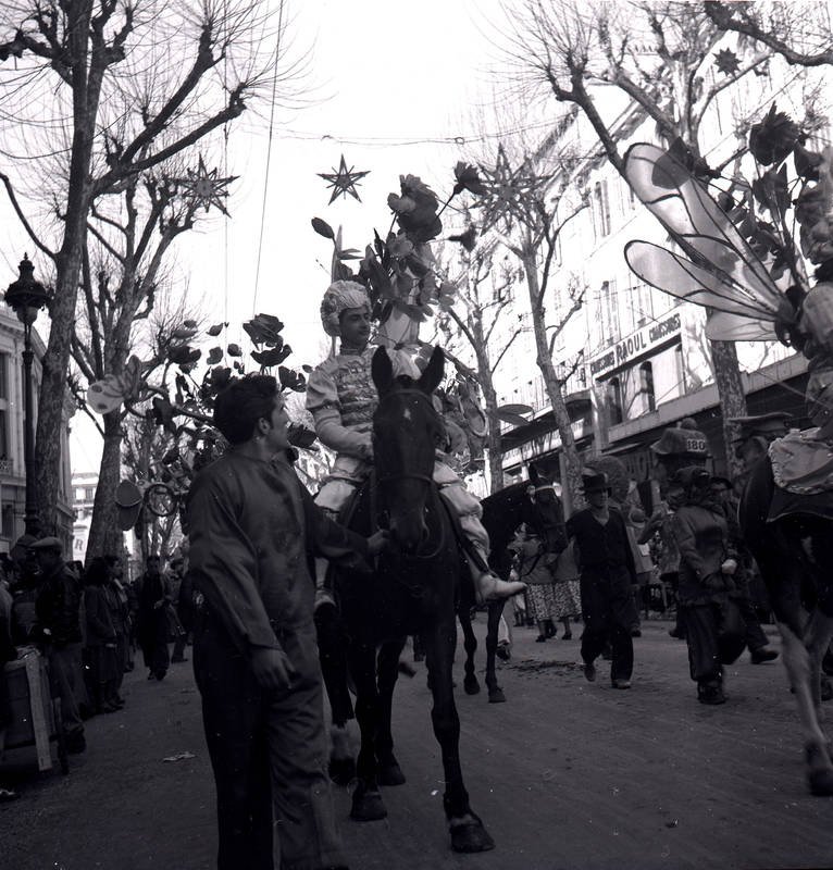 Service d'archives Nice Côte d'Azur, A carnival parade in Nice, France, 1949, available here