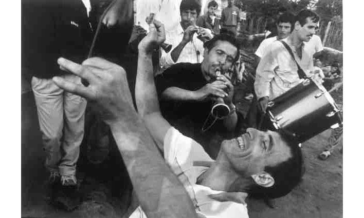 Centro Português de Fotografia, Gypsy-musicians during the Bagram-festival, 1992, available here
